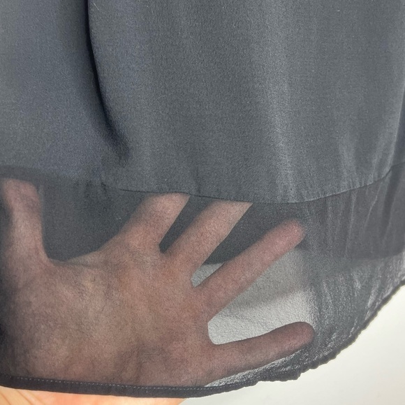 Eileen Fisher 100% Silk Sleeveless Top with Sheer Hem - Picture 2 of 6